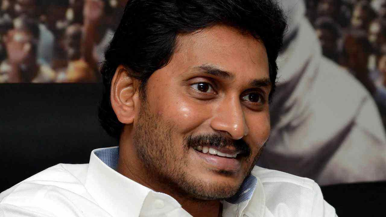 YS Jagan faces setback in High Court