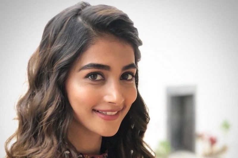 Pooja Hegde Clarifies About Comments On Navel Obsession