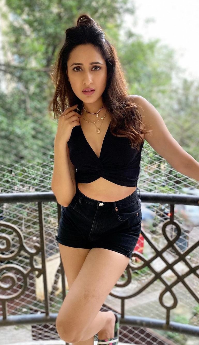 Pragya jaiswal Joshful Looks