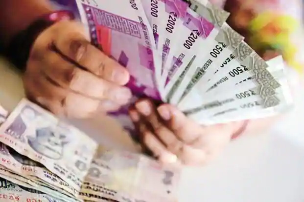 khadi gram udyog scheme allows you to earn one lakh per month