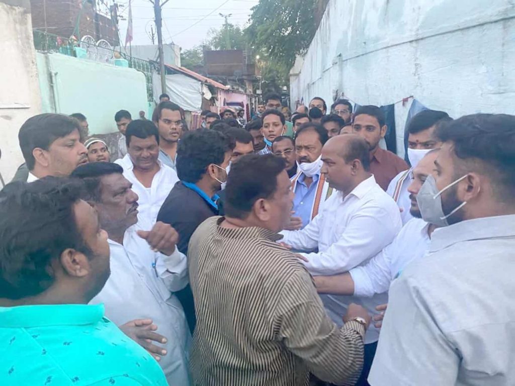 shabbir ali and other congress members are faced bad incident in old city