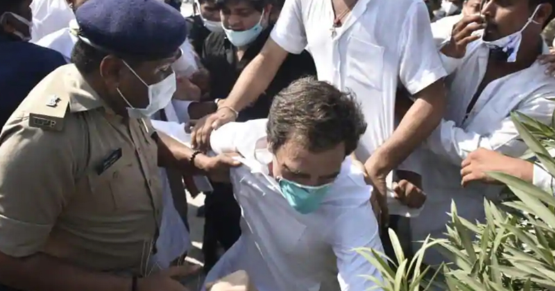 Police lathi charge on Rahul Gandhi