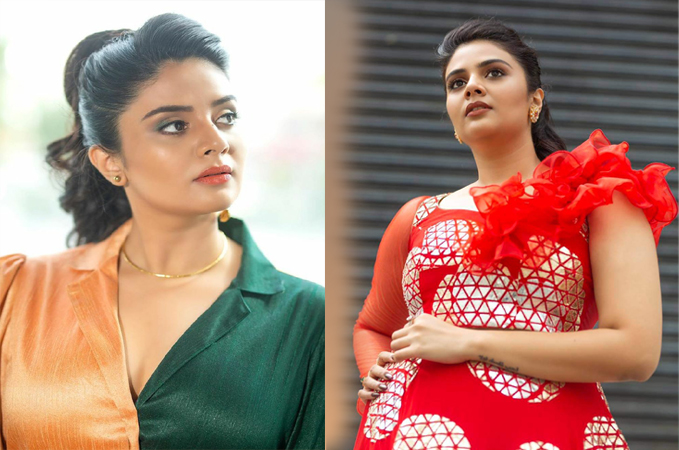 Sreemukhi Tradiny Looks