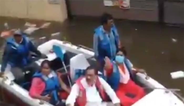 women fires on uppal mla subash reddy over floods