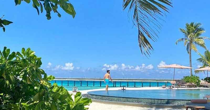 Samantha Akkineni shares Naga Chaitanya Shirtless Pic In Maldives