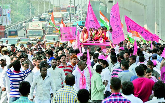 protests against trs in ghmc elections campaign