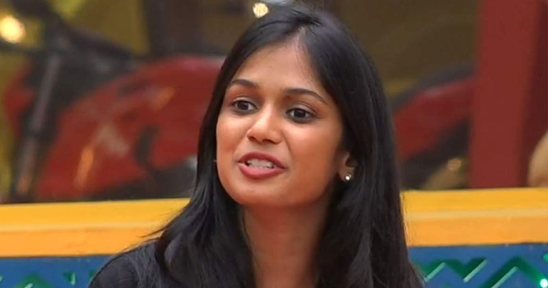 Bigg Boss 4 Telugu week 13 Ariyana Cried For out From Race to Finale task