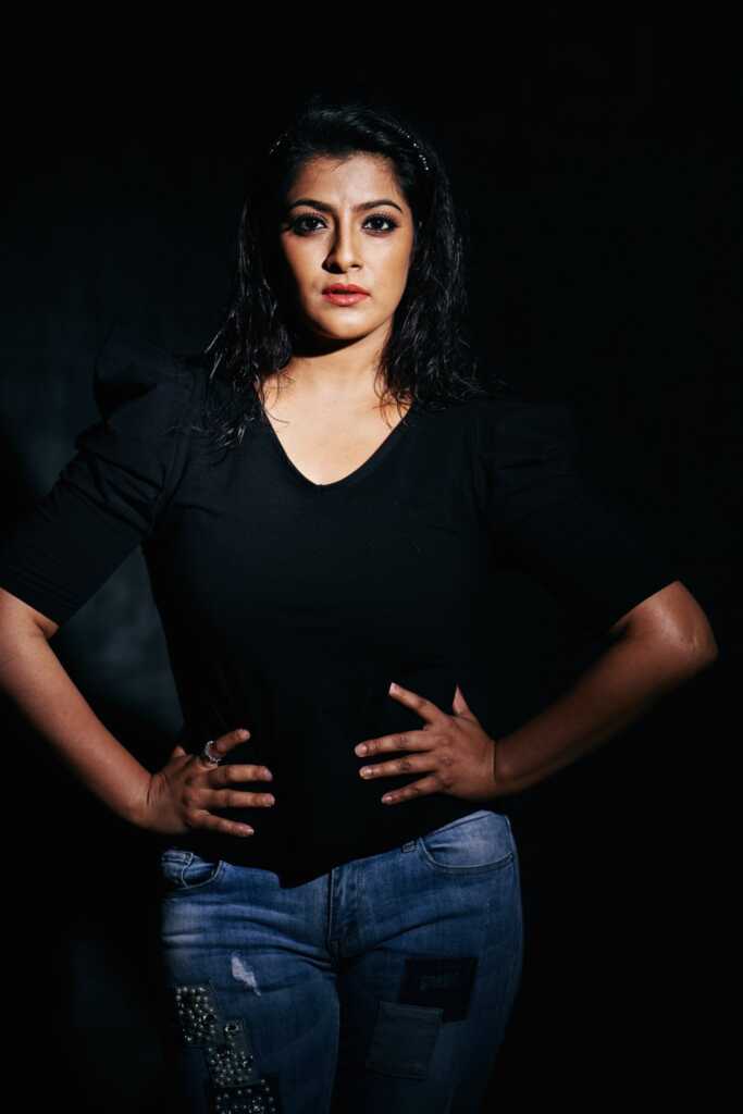 Varalaxmi Sarathkumar New Pictures