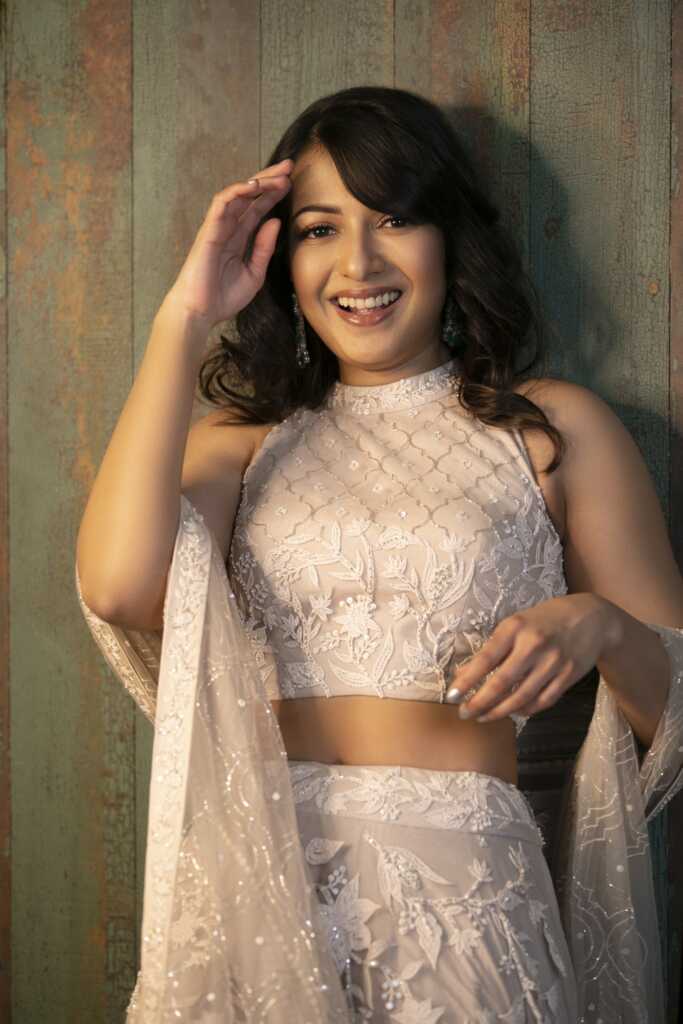 Catherine Tresa Dazzles in pink in this Latest Pics