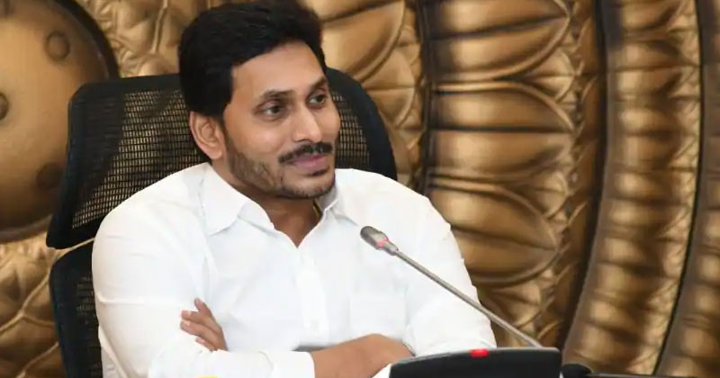 Jaganmohan Reddy who served vegetables to the soldiers