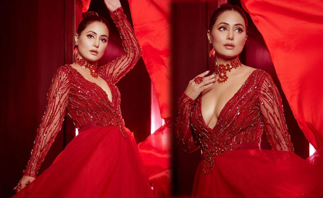 Hina khan Pretty Looks in Red Dress