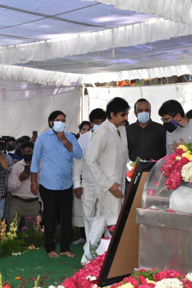 Celebs Condolences To Sirivennela Sitaramasaastry 19 | Telugu Rajyam