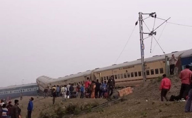Derailed Bikaner Express Five Killed Many Injured Dute To The Wrong Track | Telugu Rajyam