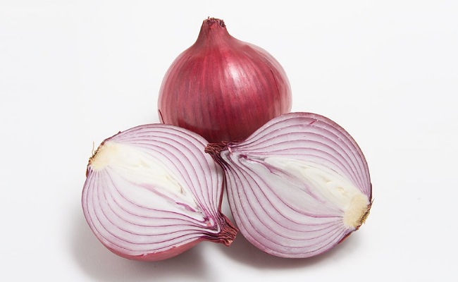 Onion: షుగర్ పేషెంట్లకు ఉల్లి వల్ల కలిగే ప్రయోజనాలు ఏమిటో తెలుసా?