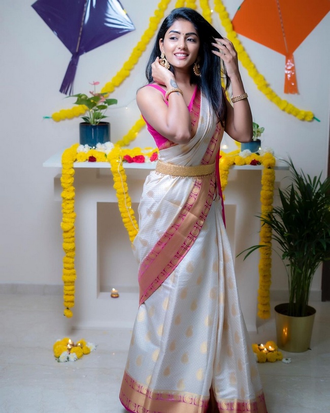 Eesha Rebba 6 | Telugu Rajyam