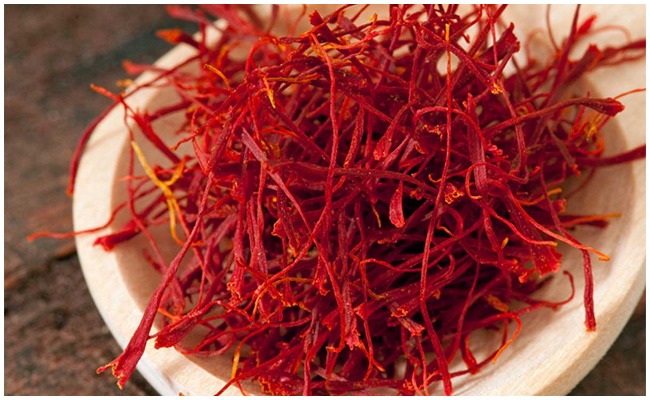 Saffron: కరోనా సమయంలో రోగనిరోధకశక్తి కావాలంటే కుంకుమపువ్వు ఉపయోగించాల్సిందే!