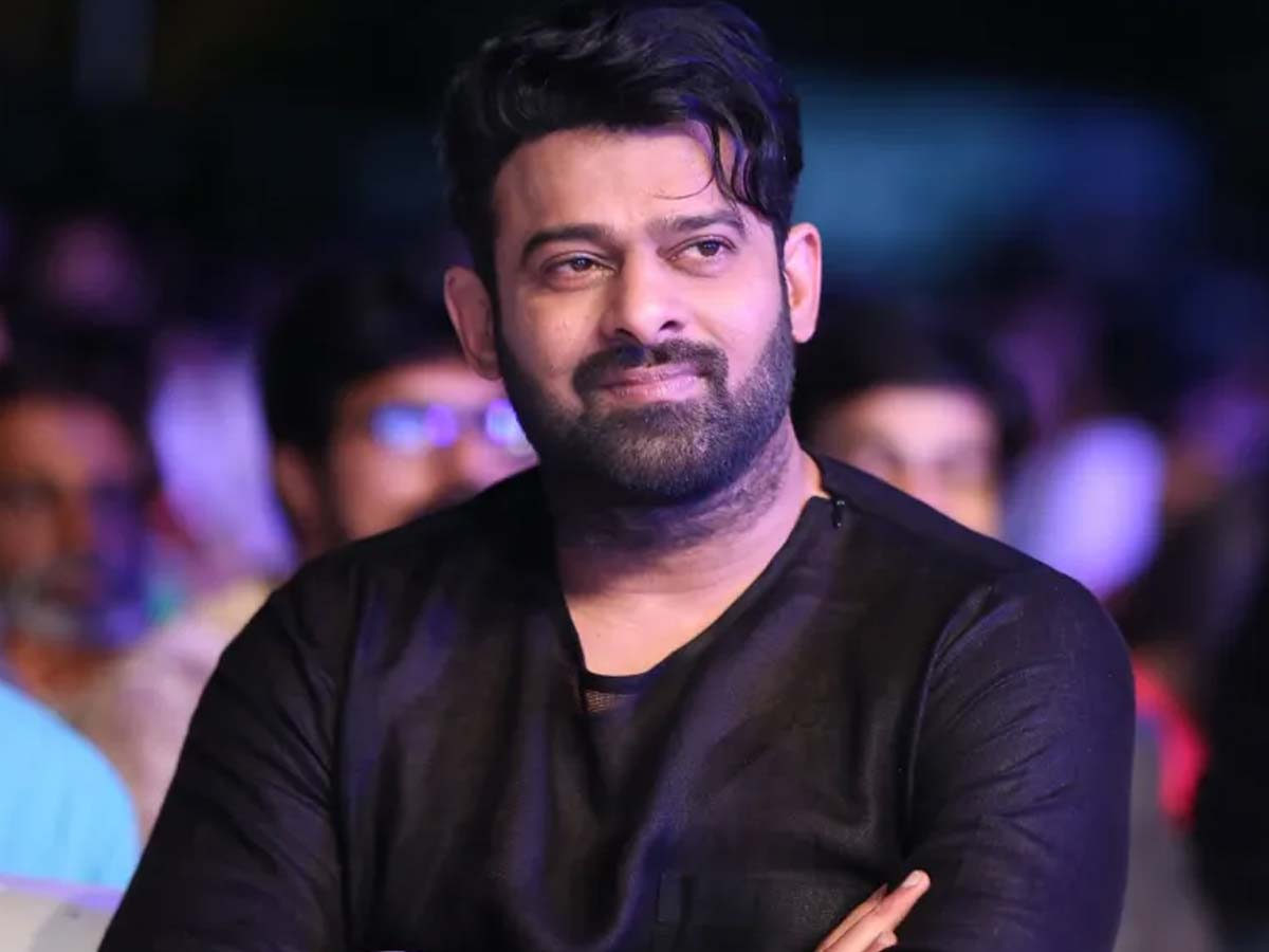 Prabhas-embarrassment-moment-again-in-limelight