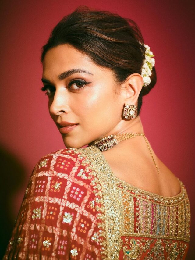 Deepika Padukone Looks Awesome in Desinering Outfit