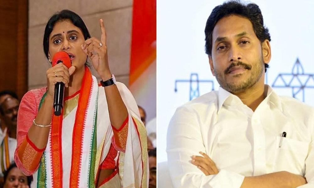 YS sharmila: నేను అలా మాట్లాడితే జగన్ అడుగు కూడా బయట పెట్టరు… షర్మిల సంచలన వ్యాఖ్యలు!